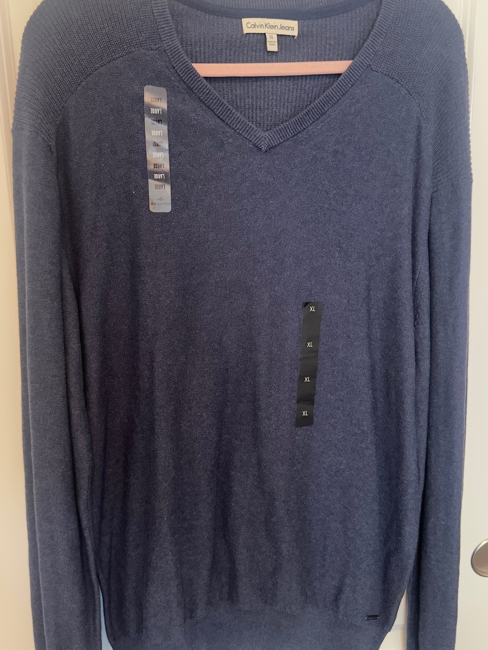 Calvin Klein Jeans Men's Navy V-Neck Sweater